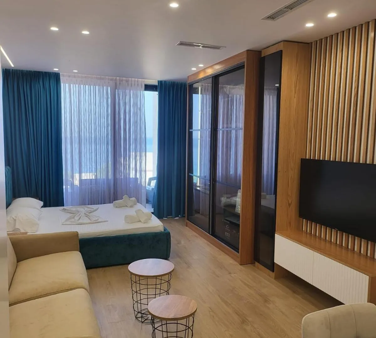 Ademi Luxury Apartments Ionian Bay Residence Saranda Arnavutluk